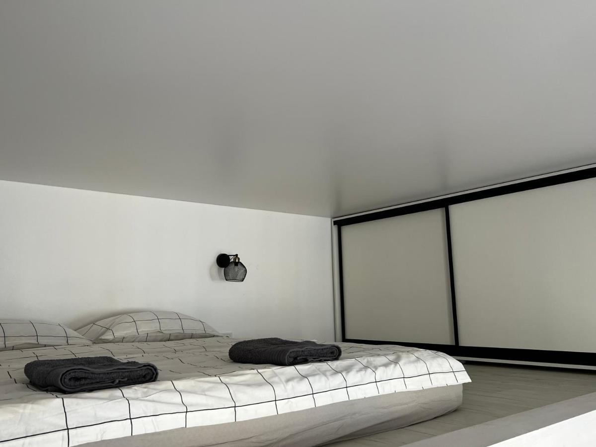 Apartment Lesya Kurbasa Lviv Buitenkant foto