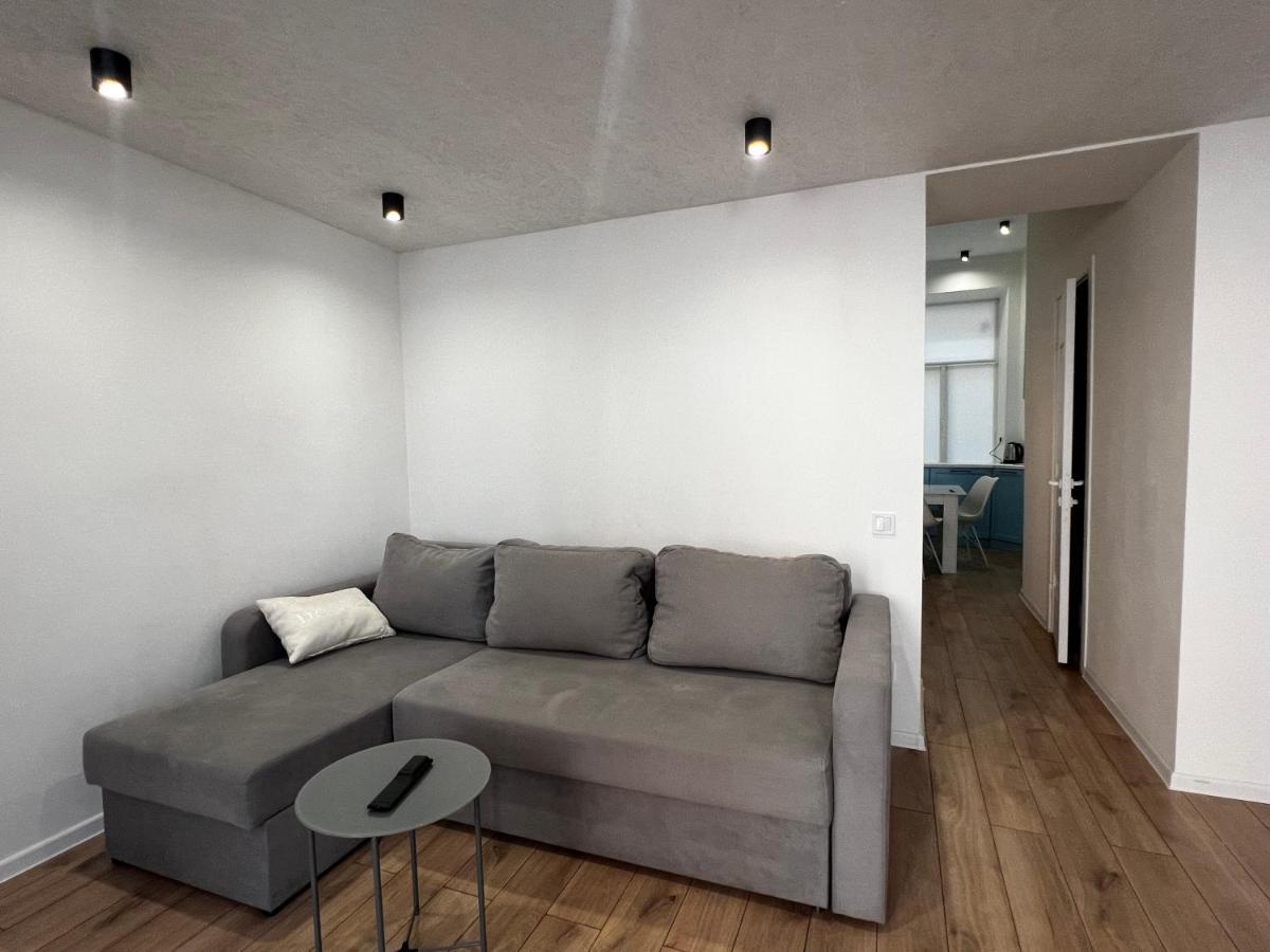 Apartment Lesya Kurbasa Lviv Buitenkant foto