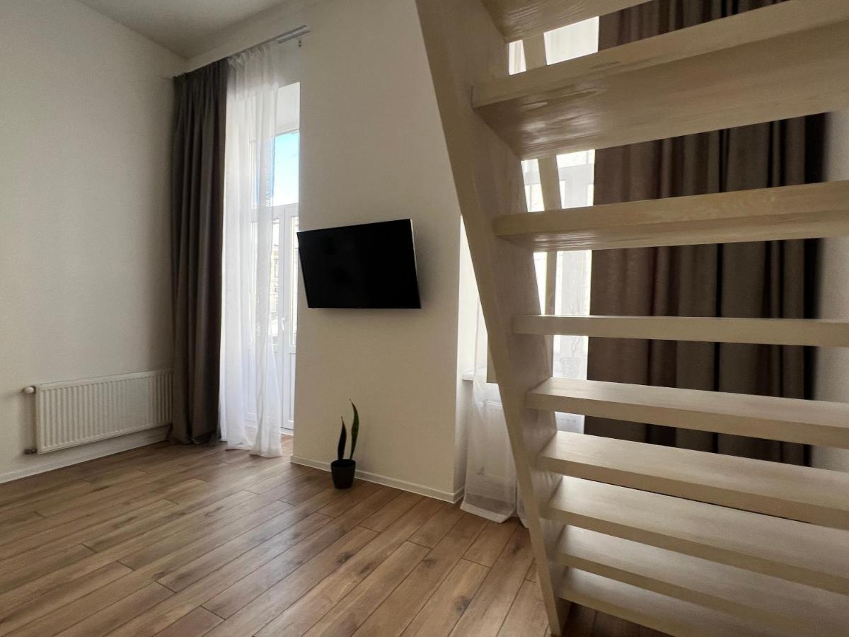 Apartment Lesya Kurbasa Lviv Buitenkant foto