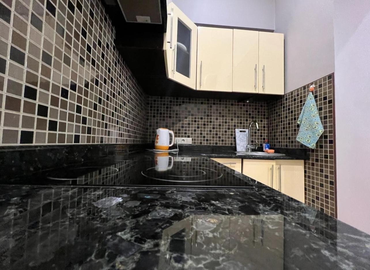 Apartment Lesya Kurbasa Lviv Buitenkant foto