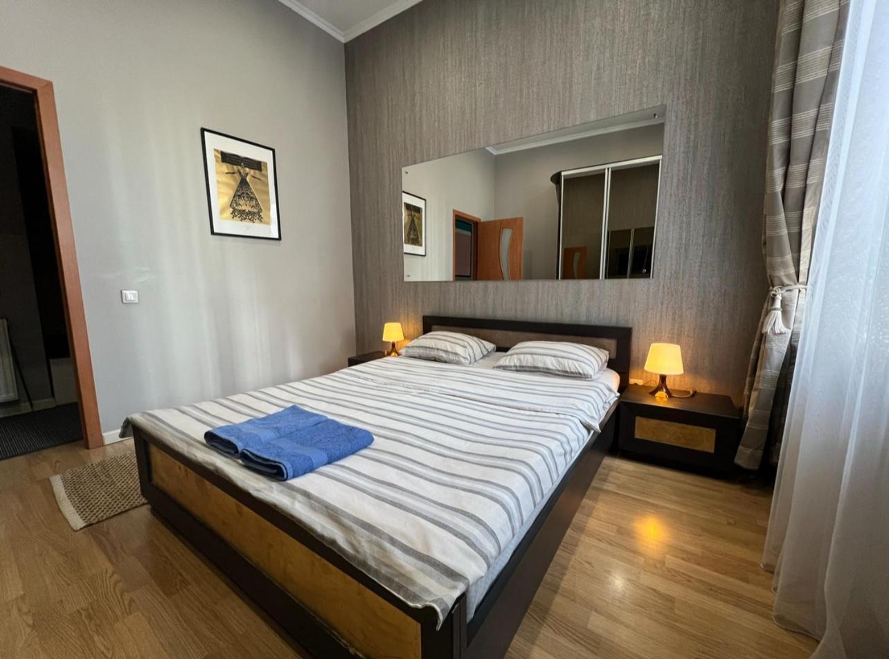 Apartment Lesya Kurbasa Lviv Buitenkant foto