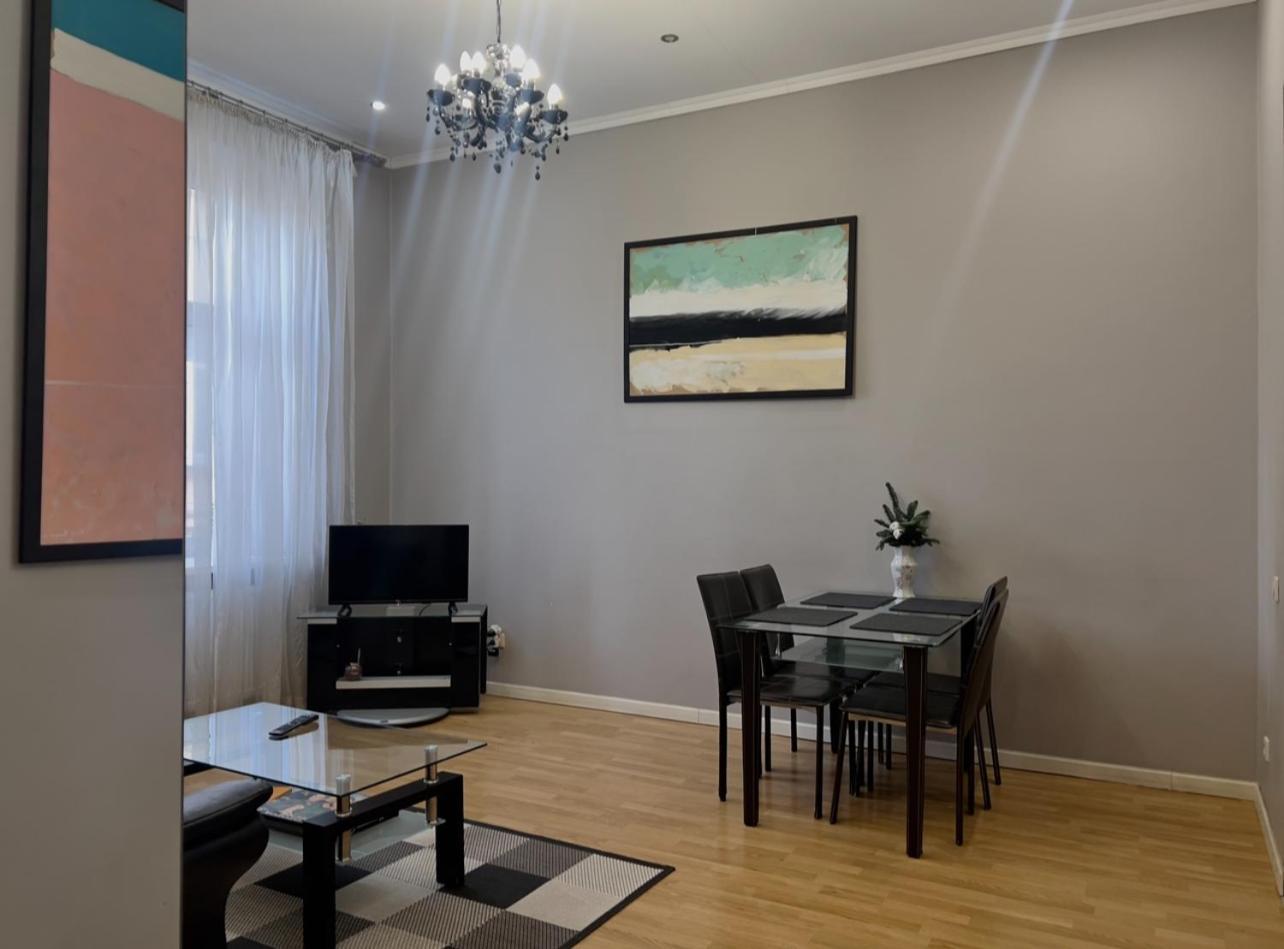 Apartment Lesya Kurbasa Lviv Buitenkant foto