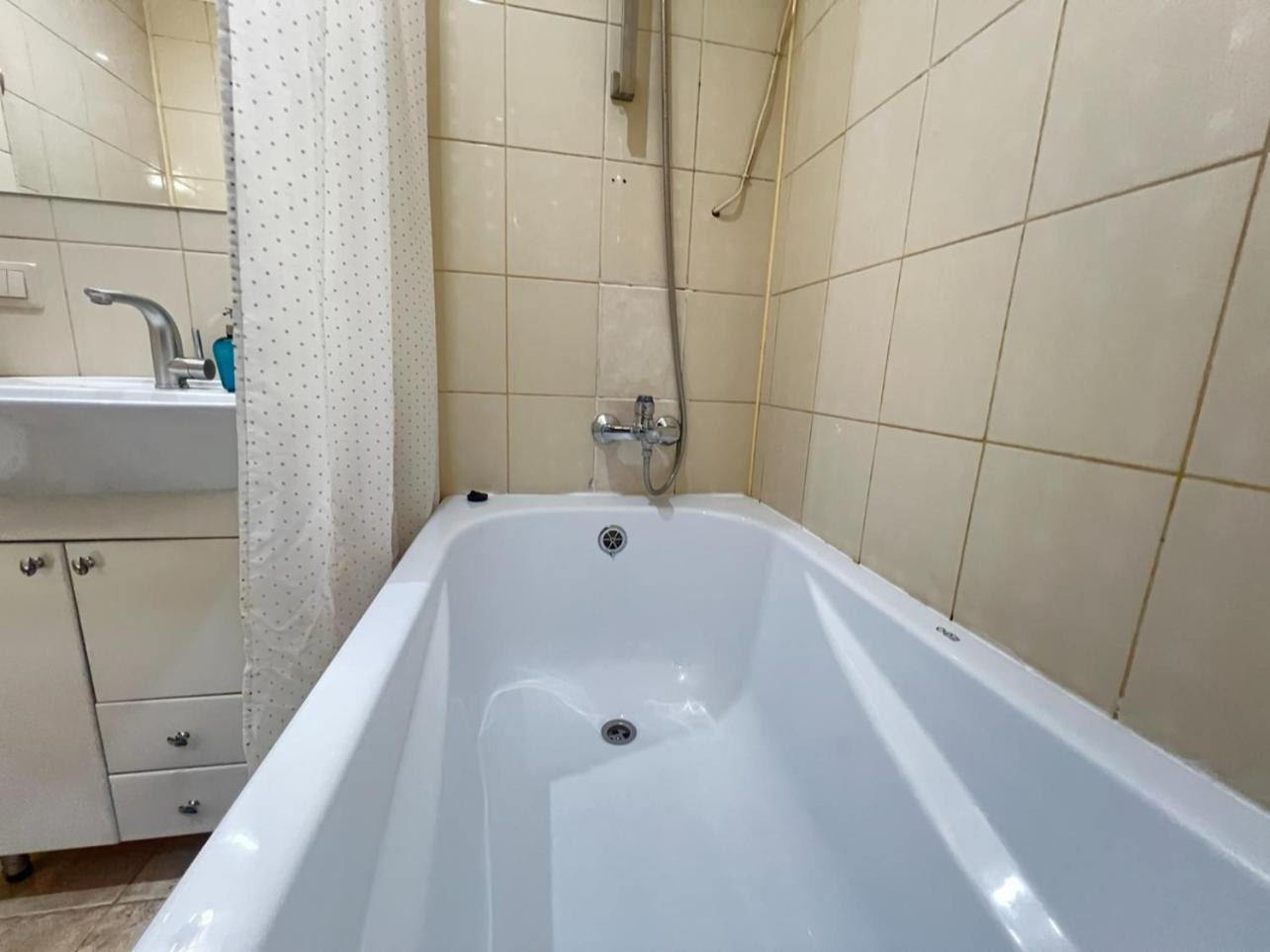 Apartment Lesya Kurbasa Lviv Buitenkant foto