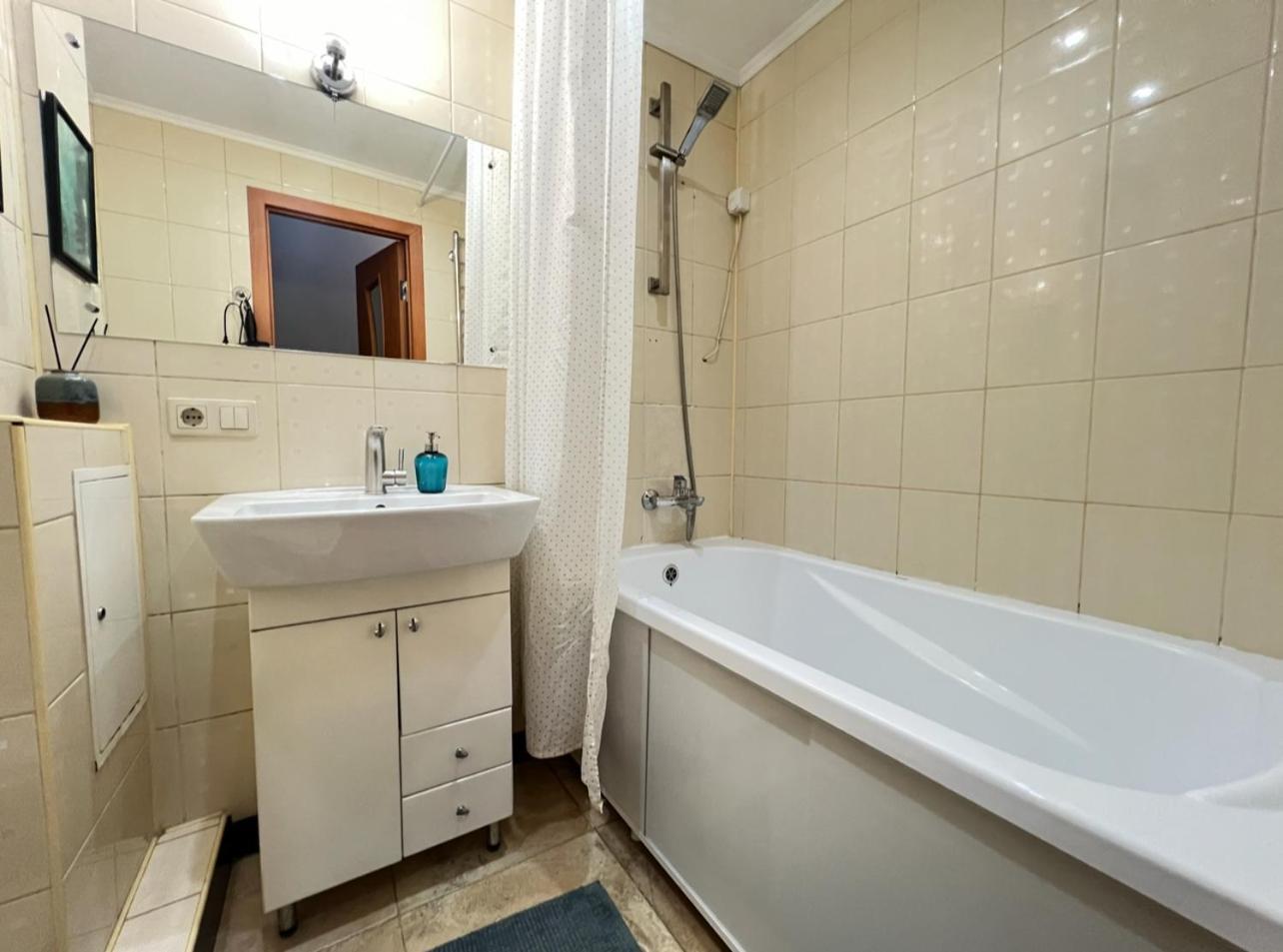 Apartment Lesya Kurbasa Lviv Buitenkant foto