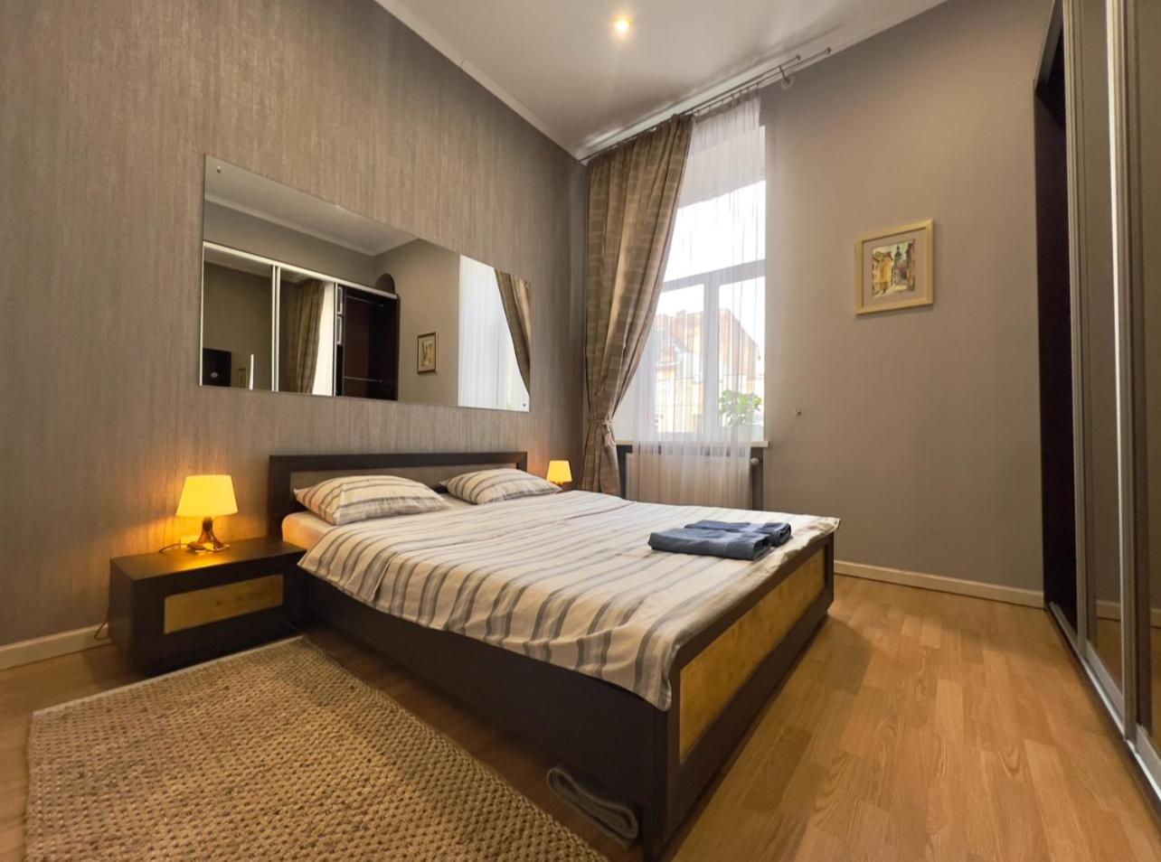 Apartment Lesya Kurbasa Lviv Buitenkant foto