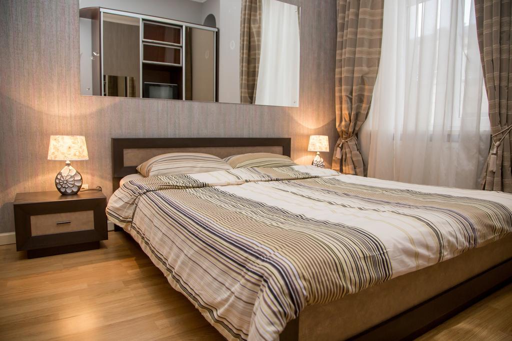 Apartment Lesya Kurbasa Lviv Buitenkant foto